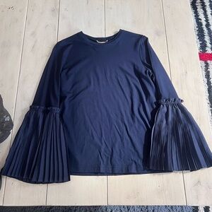 Muveil Navy Pleated Sleeve Top